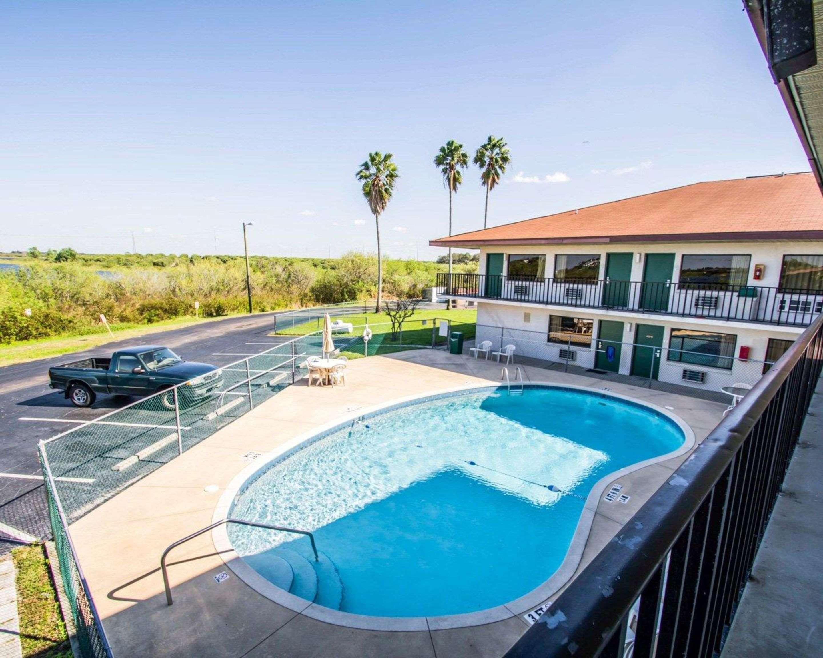 Econo Lodge Sebring Ейвон-Парк Екстер'єр фото