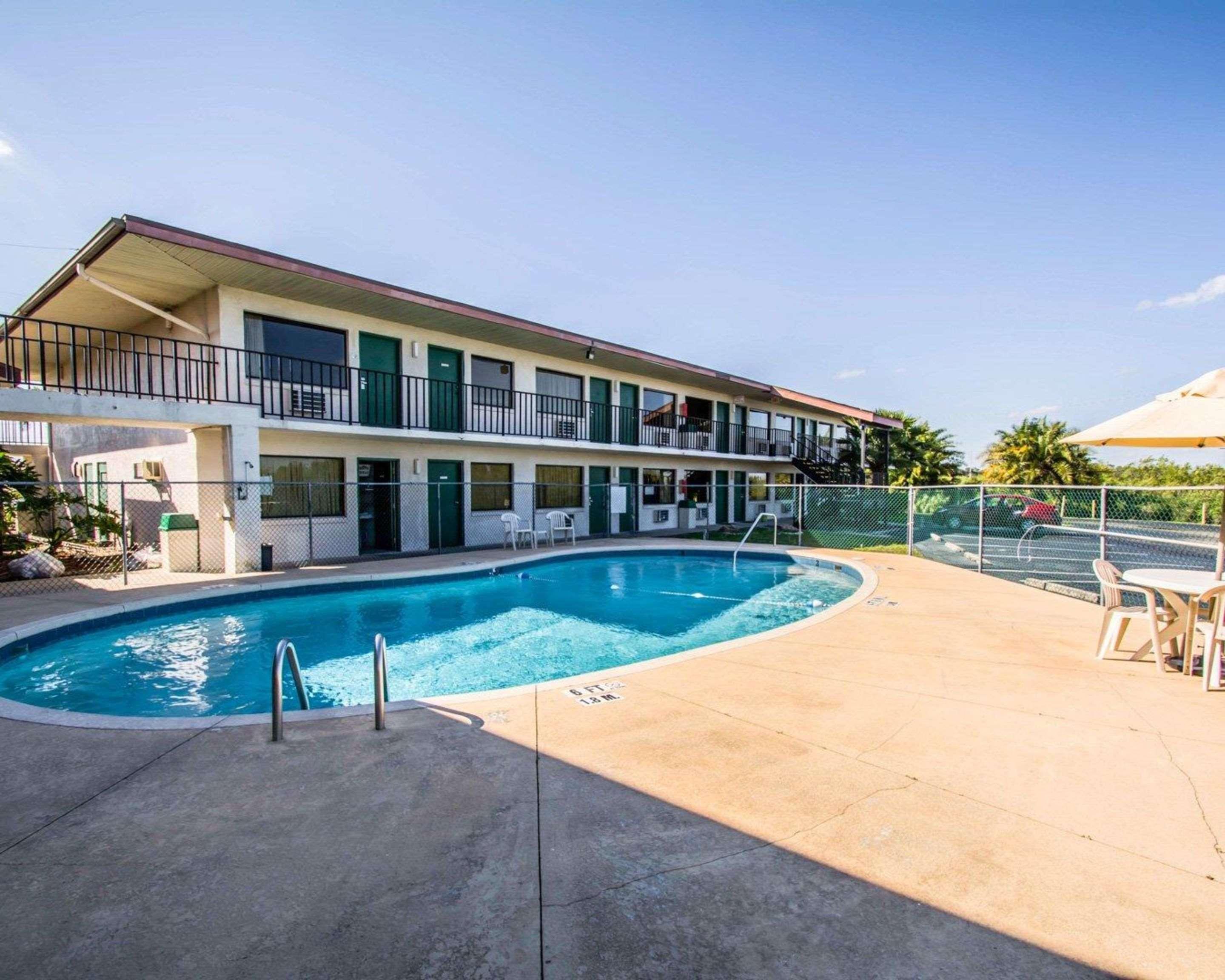 Econo Lodge Sebring Ейвон-Парк Екстер'єр фото